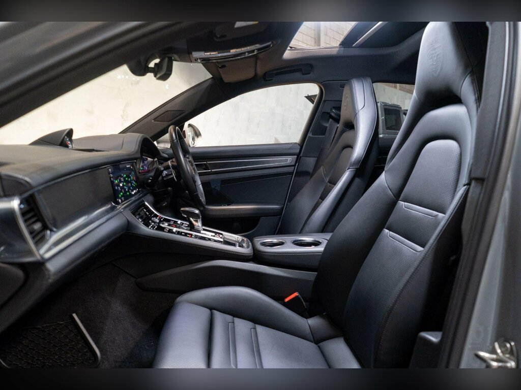 Porsche Panamera Panamera Grey #40