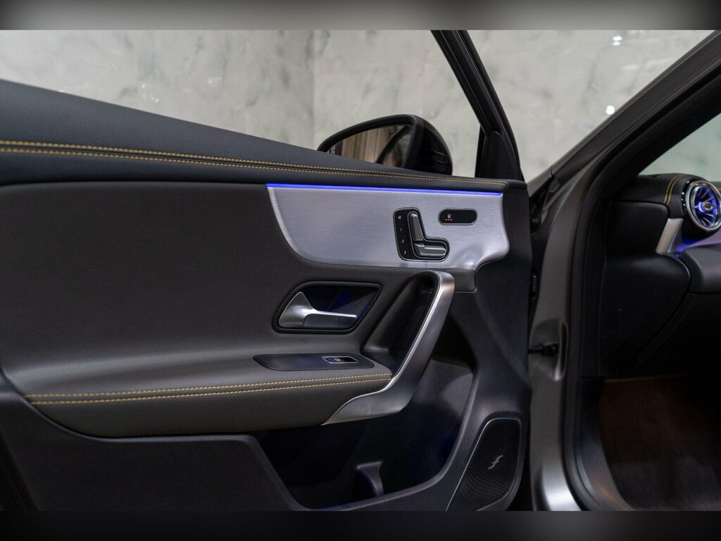 Mercedes-Benz A Class Se Blue #25