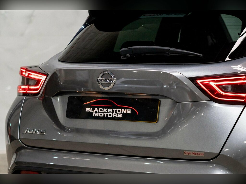Nissan Juke Acenta Red #9