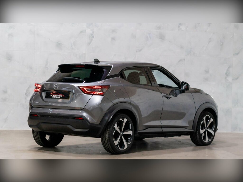 Nissan Juke Acenta Red #7