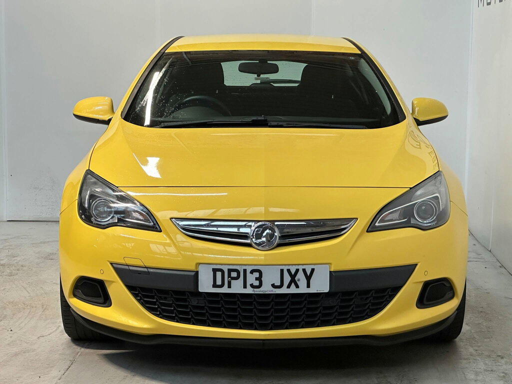 Vauxhall Astra GTC 2.0 Cdti Sport Euro 5 Ss Yellow #2
