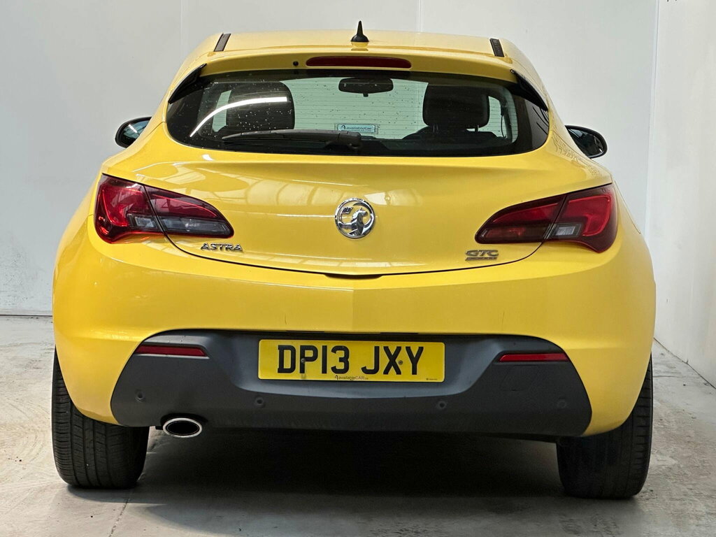Vauxhall Astra GTC 2.0 Cdti Sport Euro 5 Ss Yellow #5