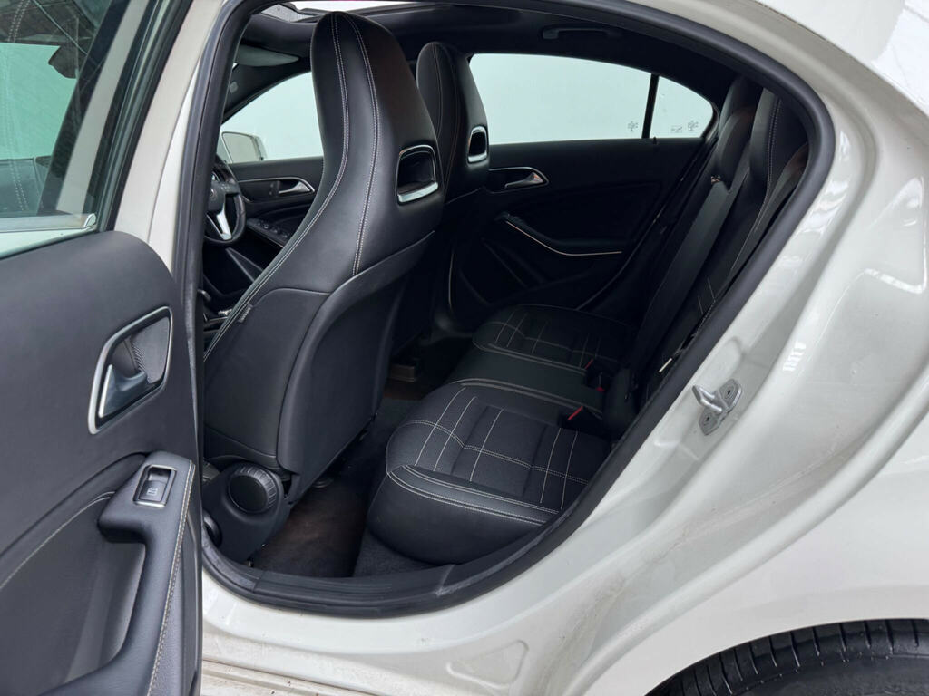 Mercedes-Benz A Class A180 Cdi Blueefficiency Amg White #9
