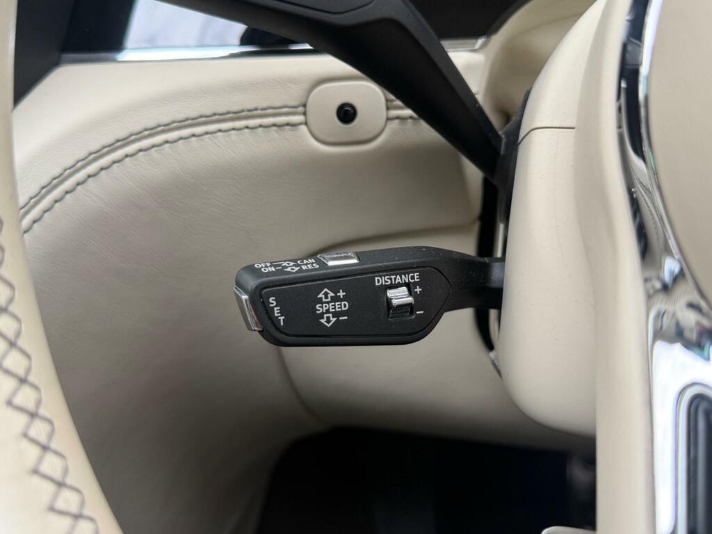Bentley Bentayga W12 With Mulliner Features  #25