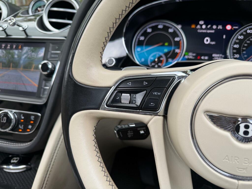 Bentley Bentayga W12 With Mulliner Features  #26
