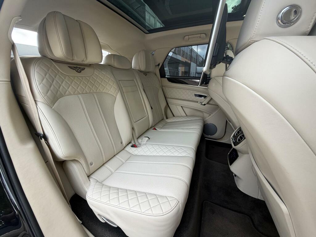 Bentley Bentayga W12 With Mulliner Features  #12