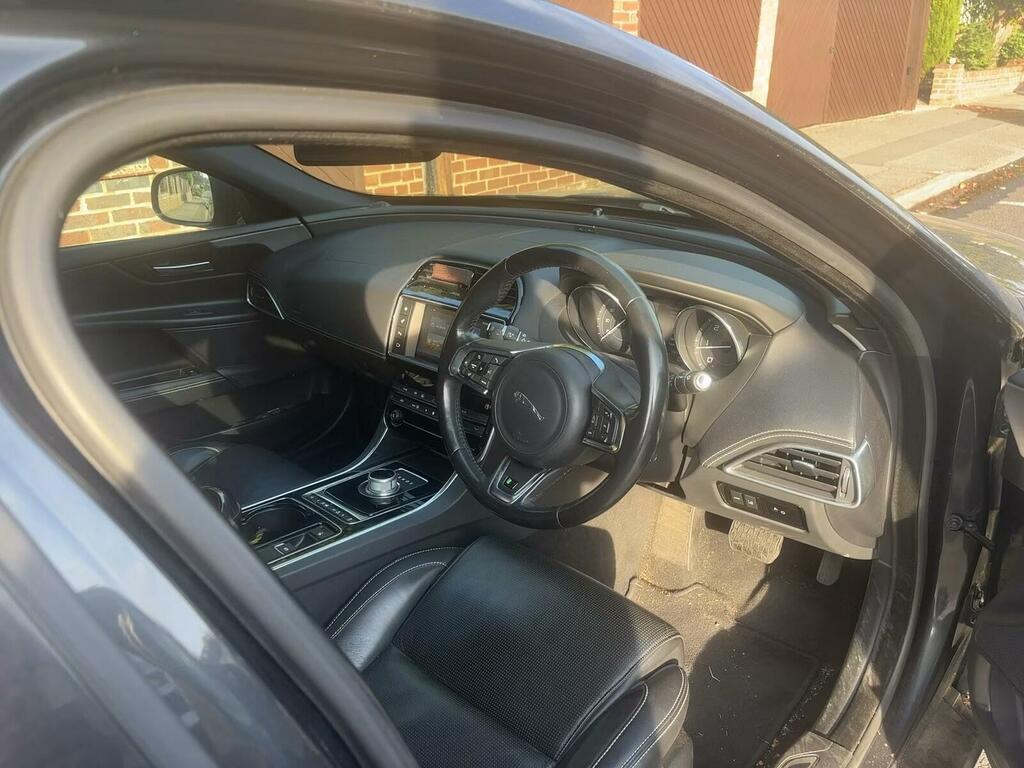 Jaguar XE 2.0D R-sport Euro 6 Ss  #4