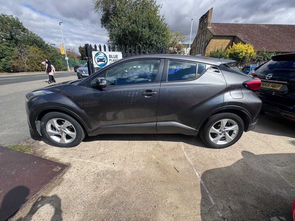 Toyota C-Hr Icon Grey #4