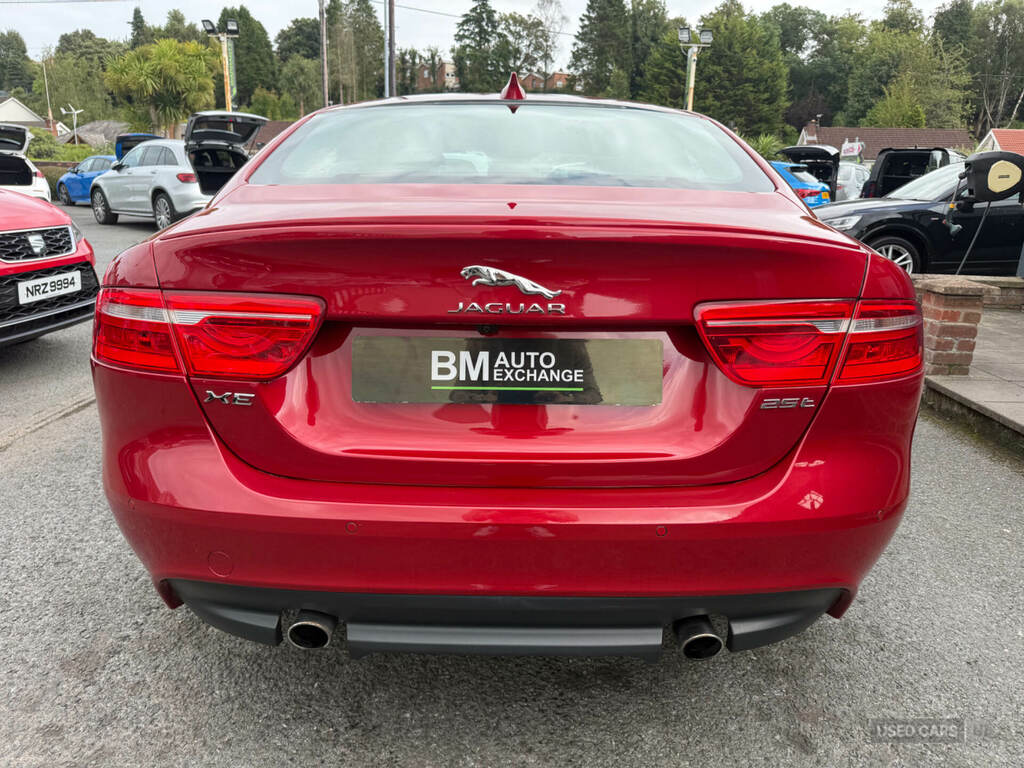 Jaguar XE 2.0D 180 R-sport Black #6