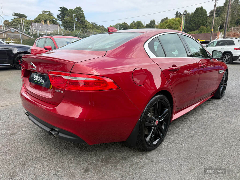 Jaguar XE 2.0D 180 R-sport Black #8