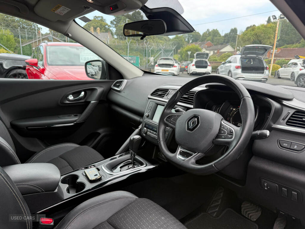 Renault Kadjar 1.5 Signature Nav Dci 110 Bhp Red #7