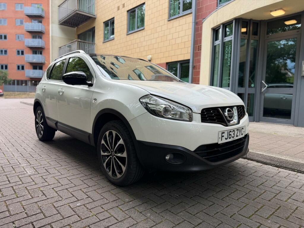 Nissan Qashqai Hatchback White #13