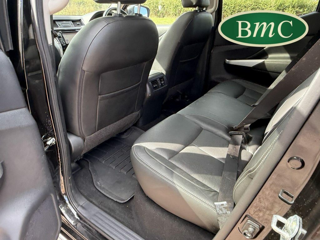 Nissan Navara Automatic Grey #53