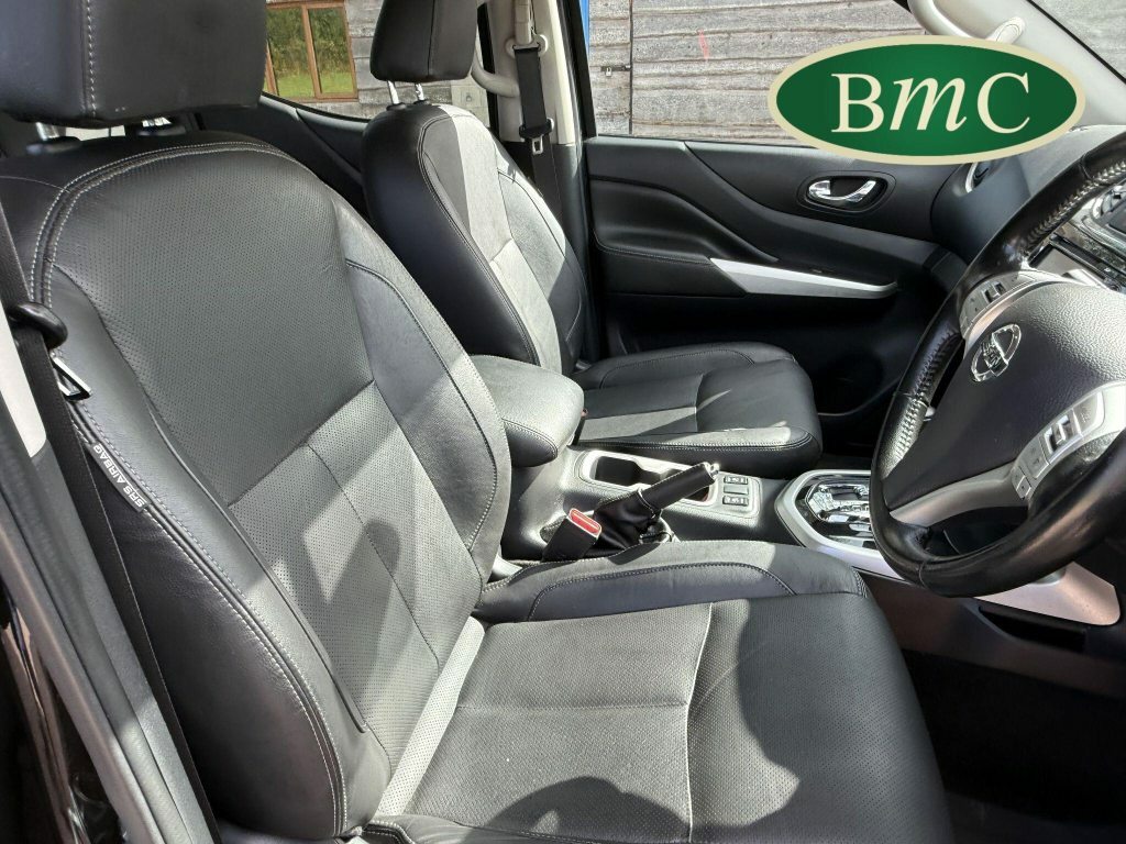 Nissan Navara Automatic Grey #19