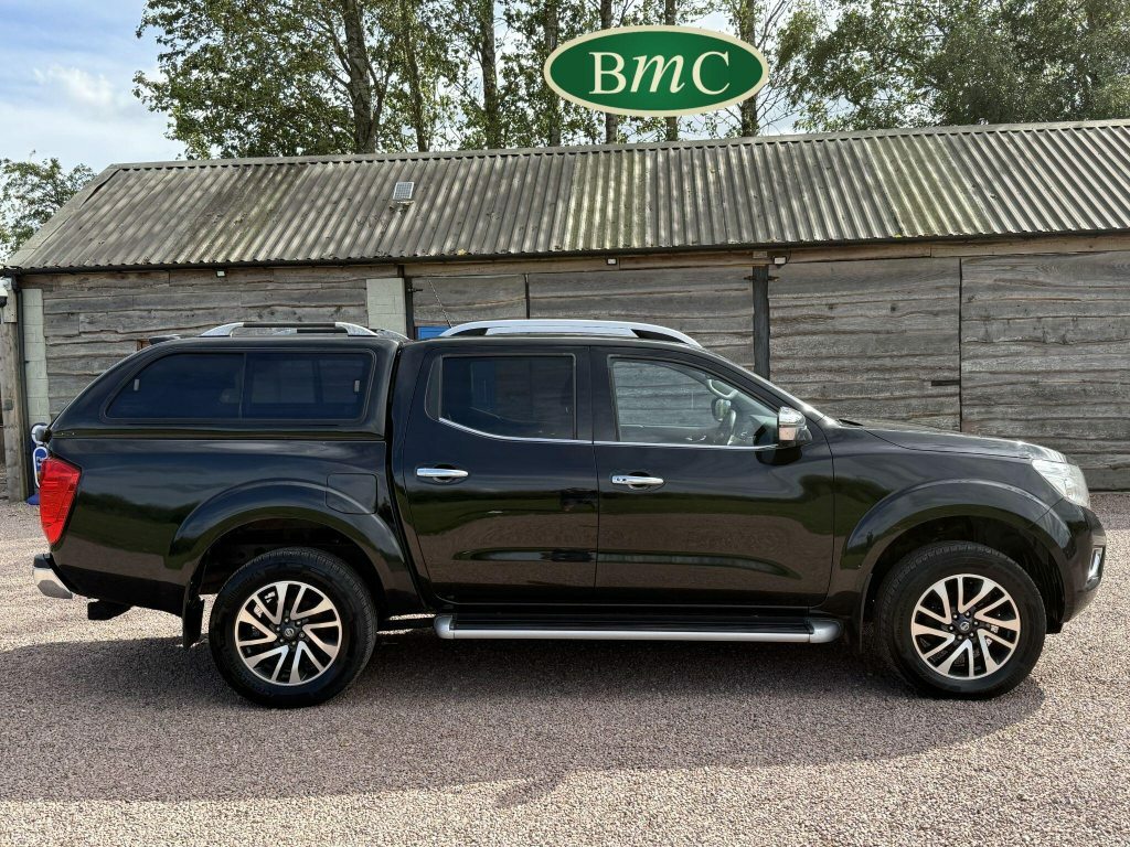 Nissan Navara 2.3 Dci Tekna 4Wd Euro 6 Black #2