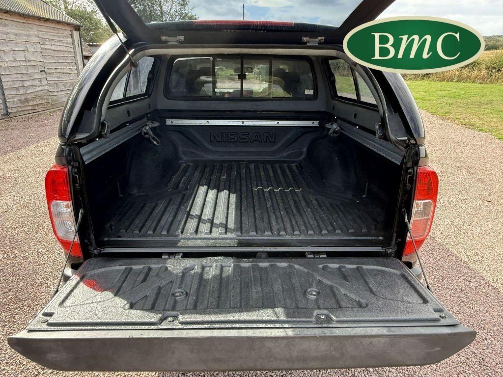 Nissan Navara Automatic Grey #64