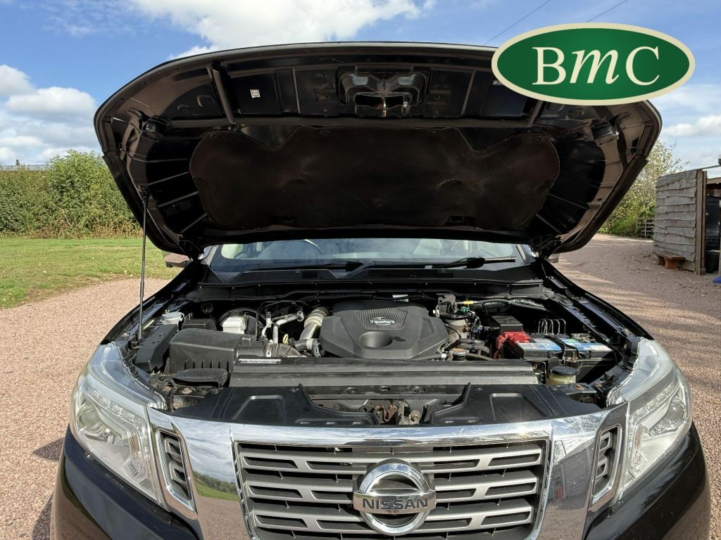 Nissan Navara Automatic Grey #59