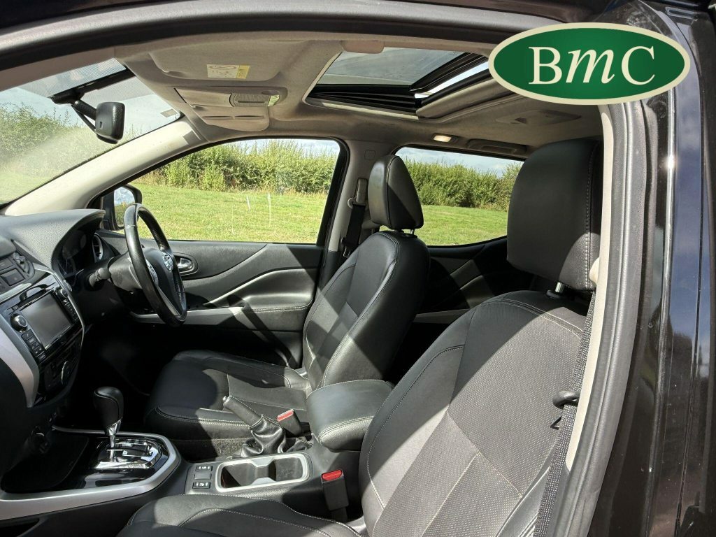 Nissan Navara Automatic Grey #32