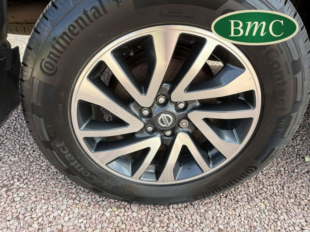 Nissan Navara Automatic Grey #67