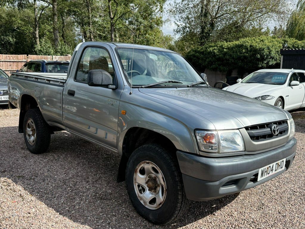 Toyota HILUX 2.5 250 Ex Silver