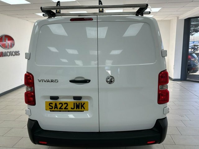 Vauxhall Vivaro 2900 1.5D 100Ps Dynamic H1 Van White #9