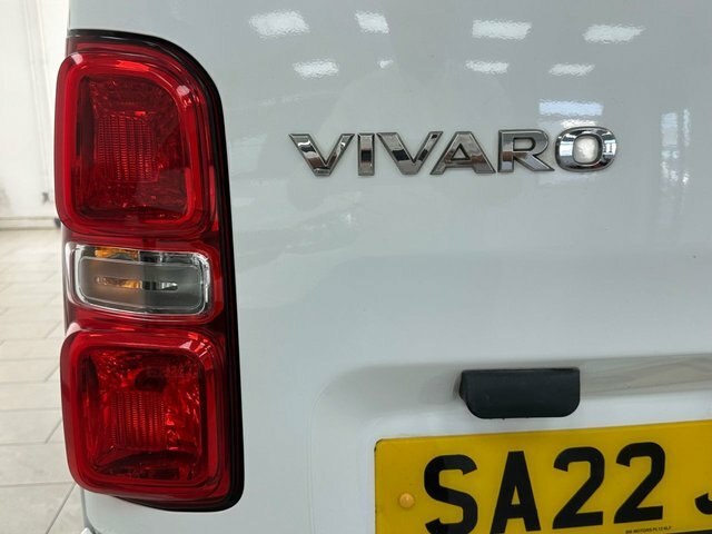 Vauxhall Vivaro 2900 1.5D 100Ps Dynamic H1 Van White #19