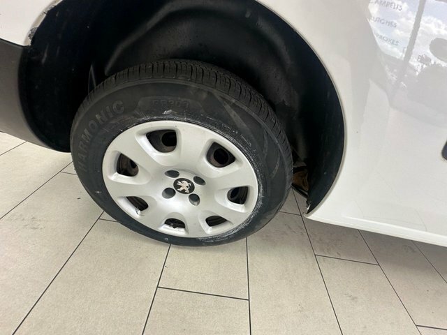 Peugeot Partner 1.6L Professional White #27