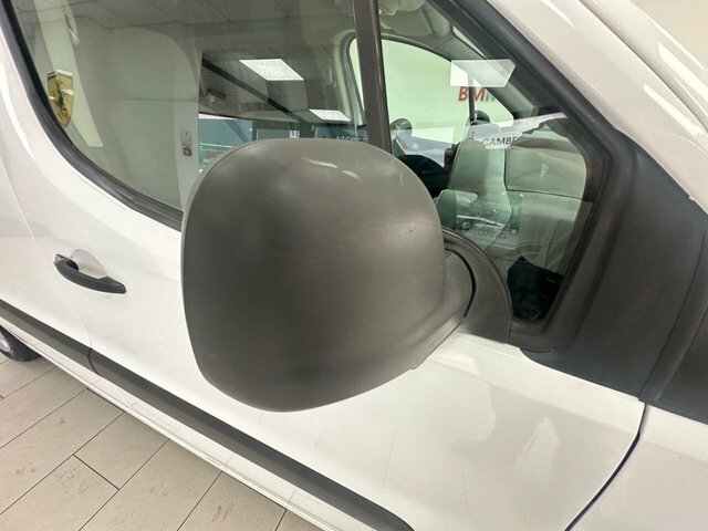 Peugeot Partner 1.6L Professional White #24