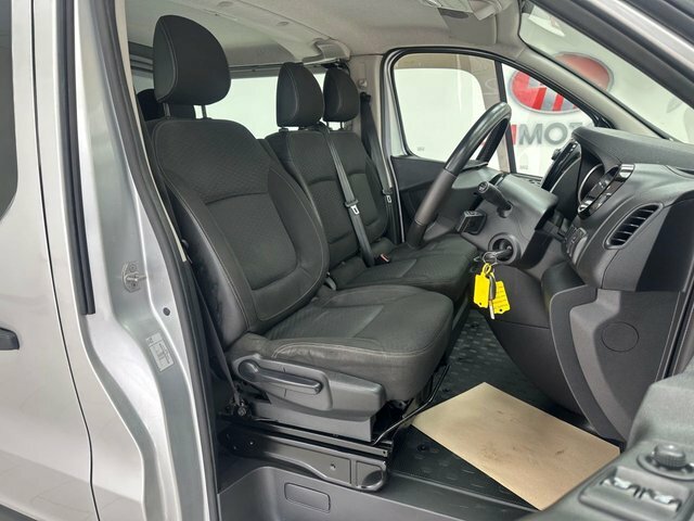 Vauxhall Vivaro 2900 1.6Cdti Biturbo 125Ps White #20