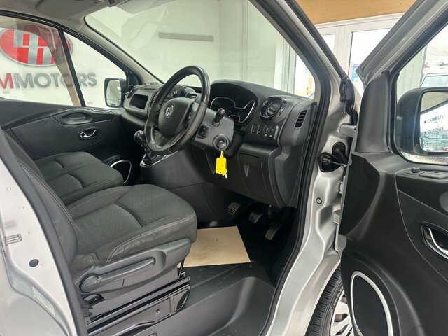 Vauxhall Vivaro 2900 1.6Cdti Biturbo 125Ps White #23