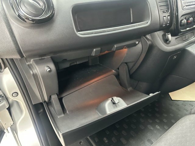 Vauxhall Vivaro 2900 1.6Cdti Biturbo 125Ps White #51