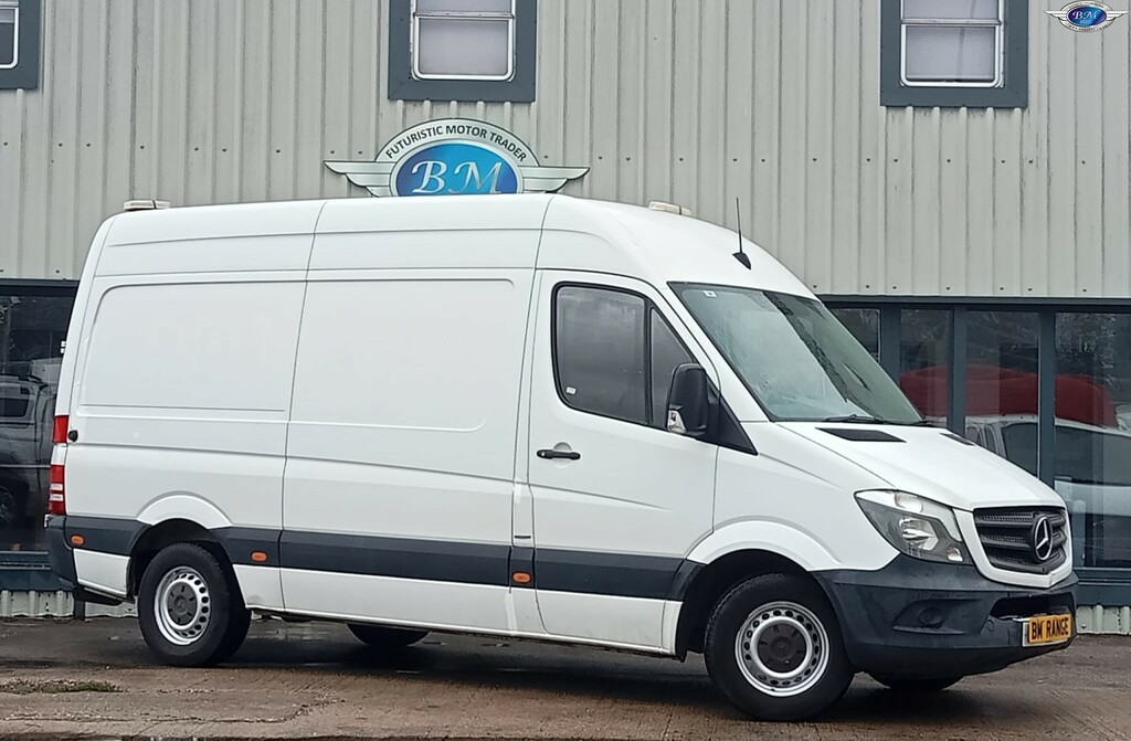 Mercedes-Benz Sprinter 2.1 210 Cdi Blueefficiency Panel Van 7G Black #1