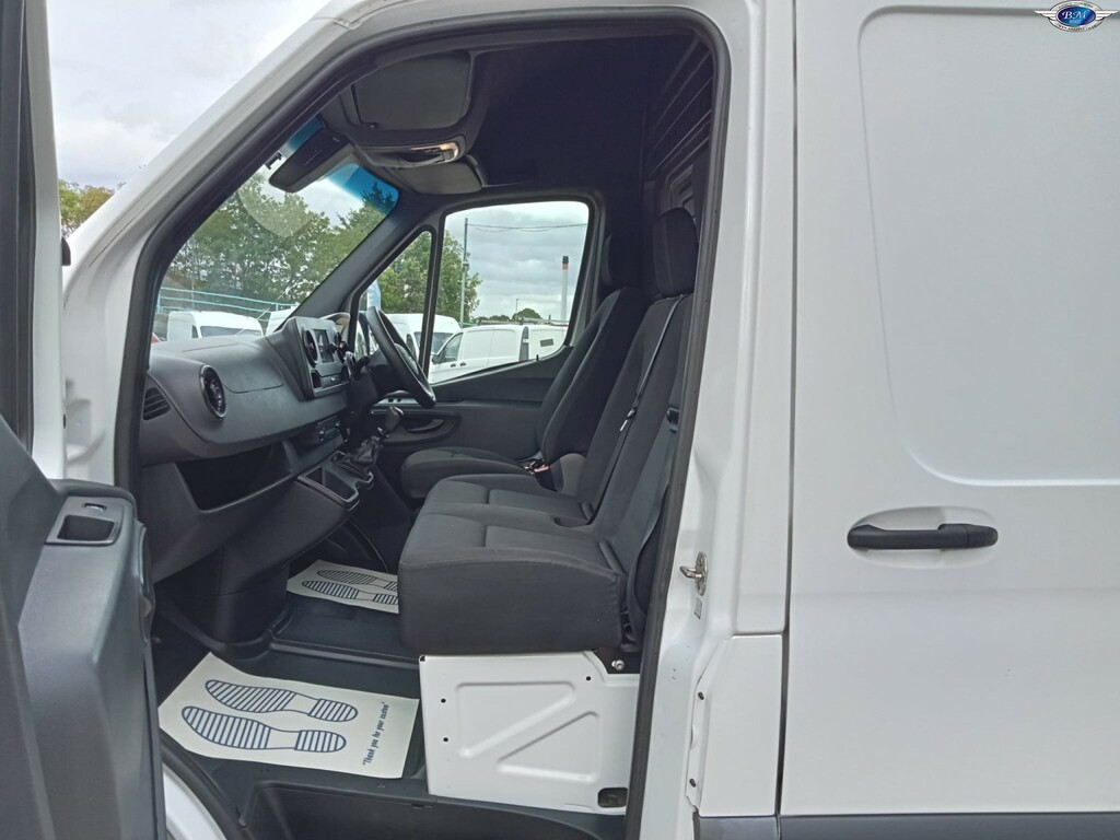 Mercedes-Benz Sprinter Diesel White #17
