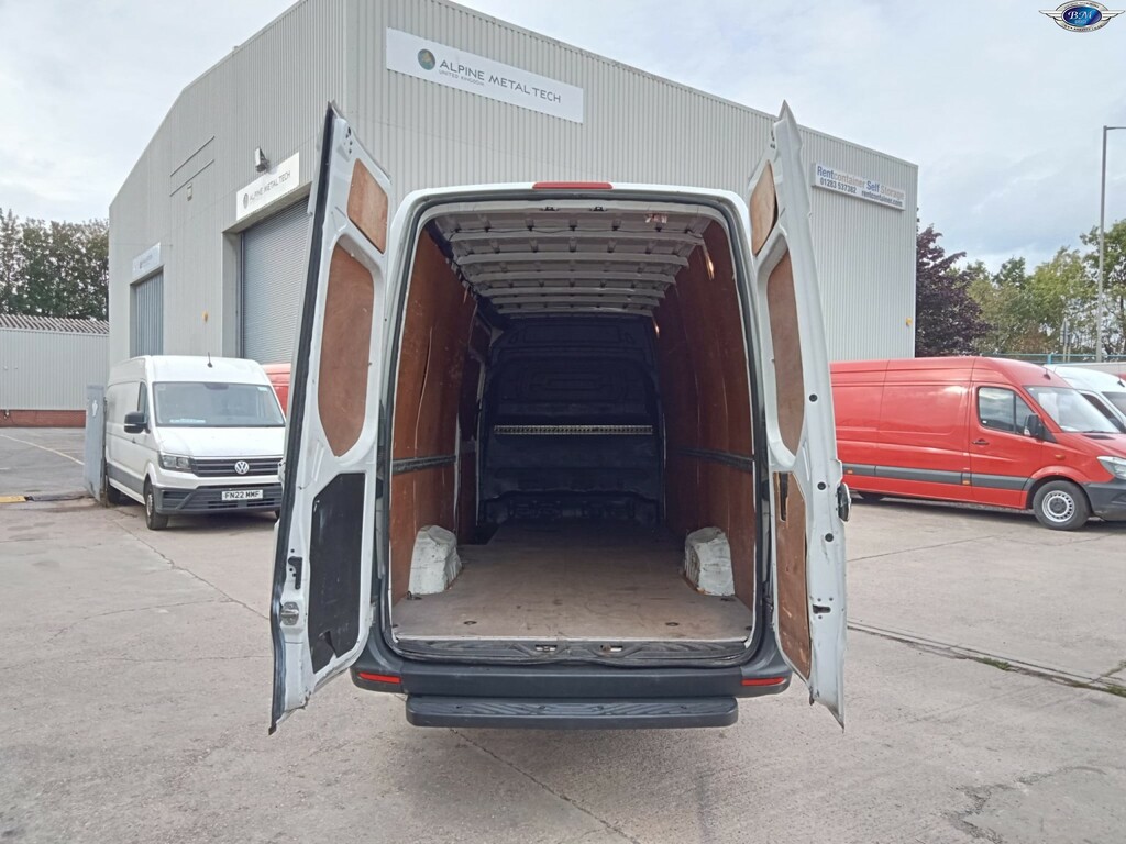 Mercedes-Benz Sprinter Diesel White #8