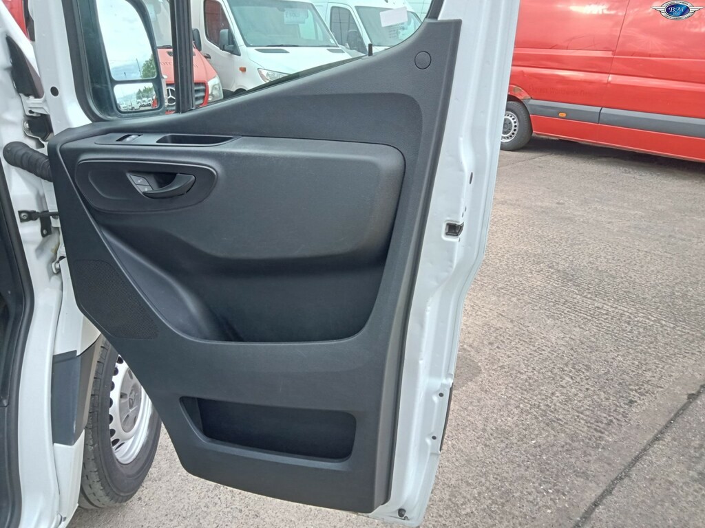 Mercedes-Benz Sprinter Diesel White #15