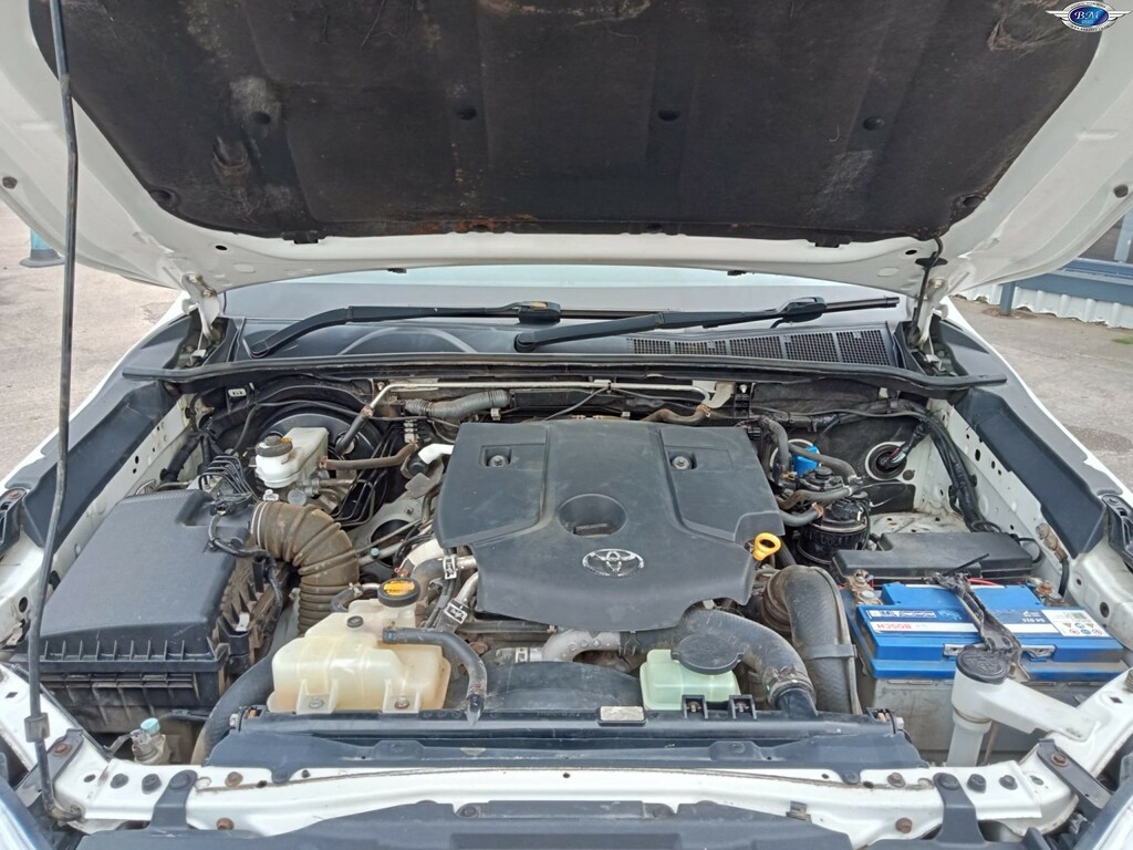 Toyota HILUX Active Extra Cab D-4d Silver #20