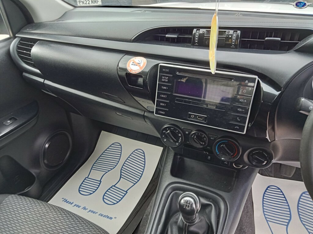 Toyota HILUX Active Extra Cab D-4d Silver #9