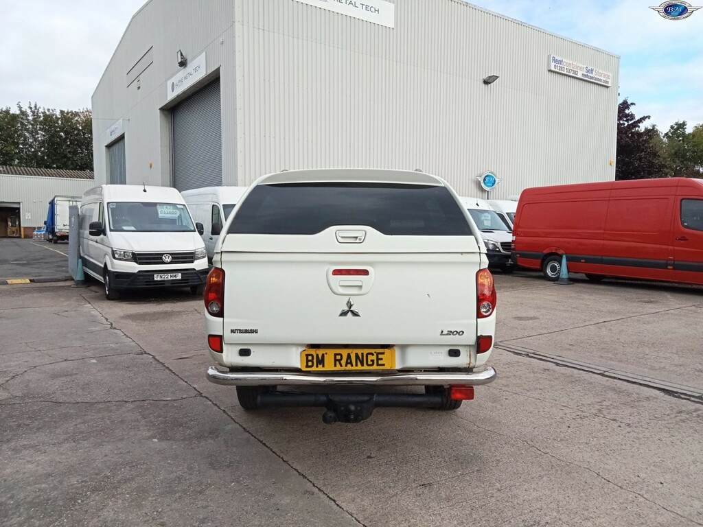 Mitsubishi L200 2.5 Di-d Warrior 2012 White #6
