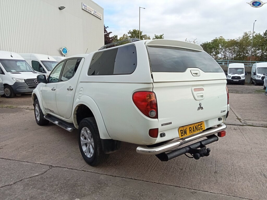 Mitsubishi L200 2.5 Di-d Warrior 2012 White #5