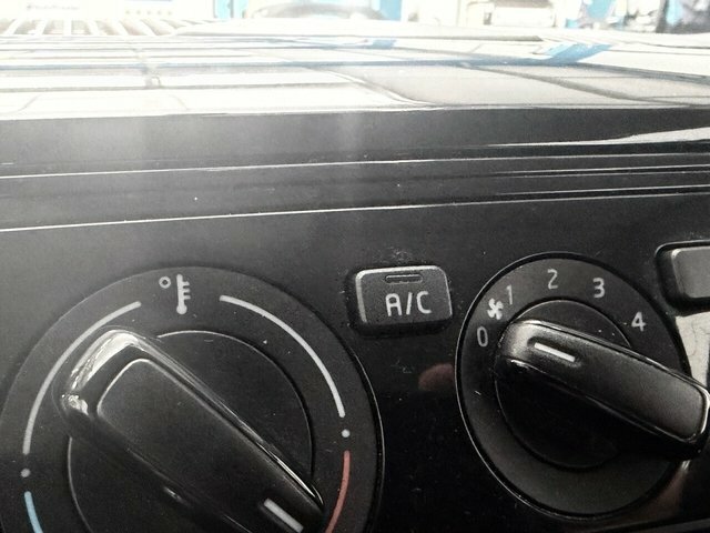 Volkswagen Up Red #20