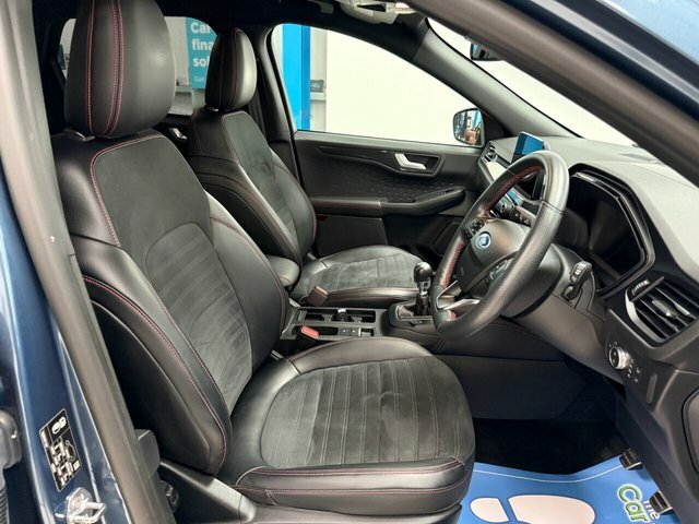 Ford Kuga 1.5 Ecoboost 150 St-line First Edition Red #15