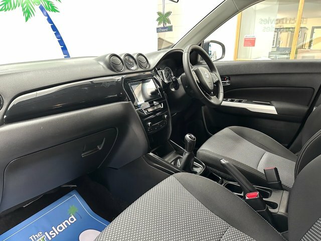 Suzuki Vitara Kuro Suv Black #4