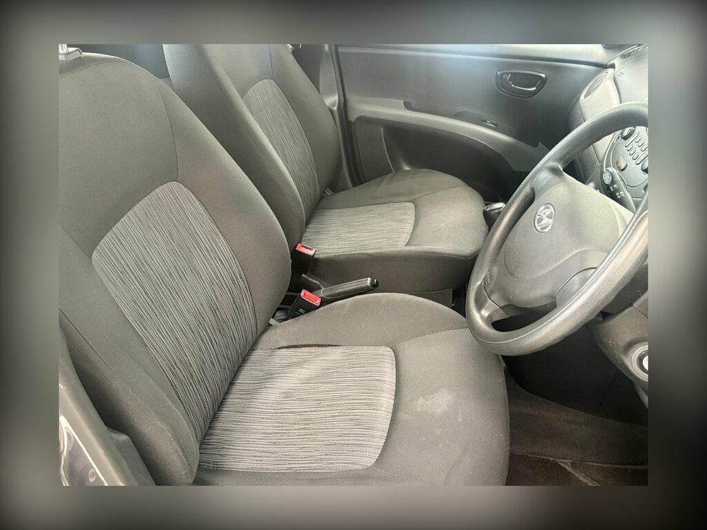 Hyundai I10 Hatchback White #23
