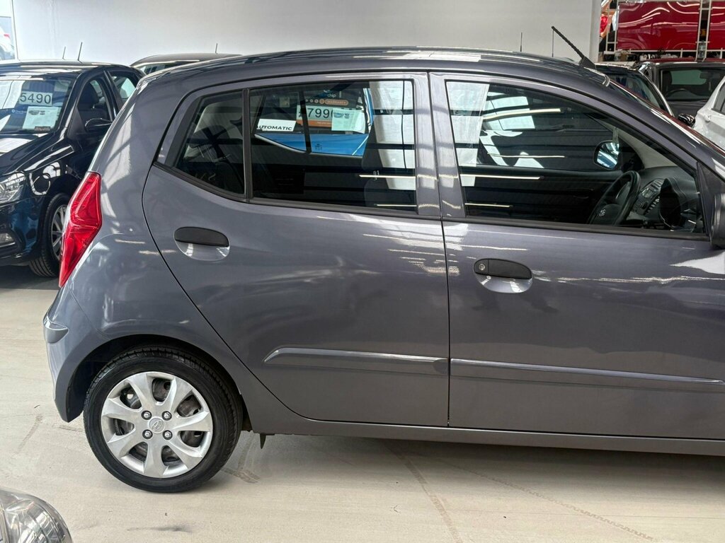 Hyundai I10 Hatchback White #13