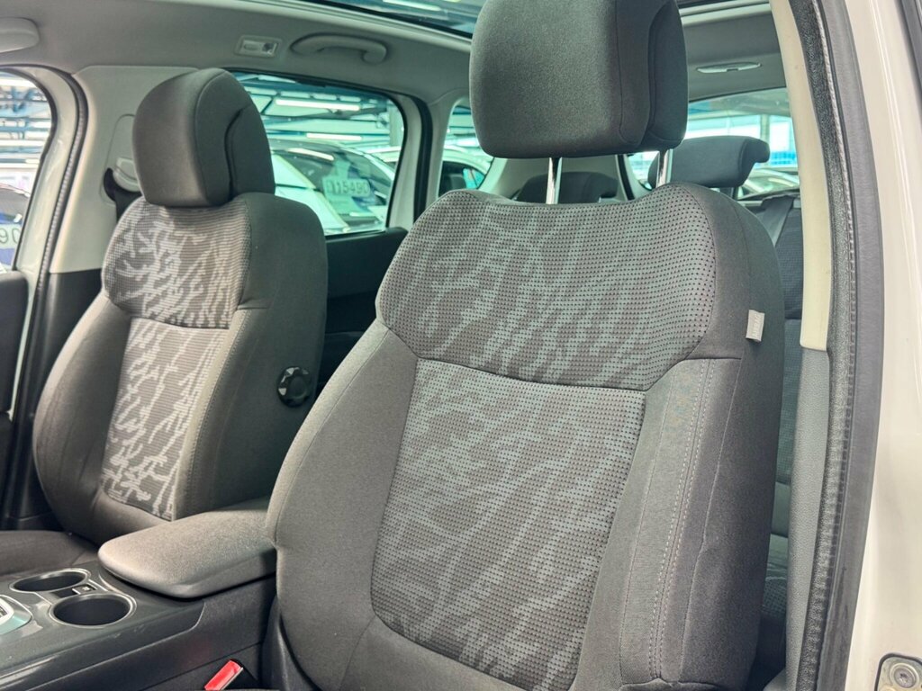 Peugeot 3008 Active Red #21