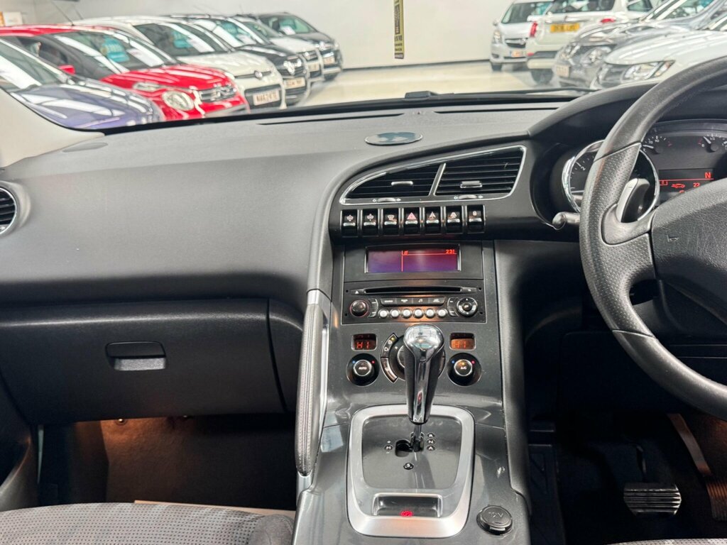 Peugeot 3008 Active Red #17