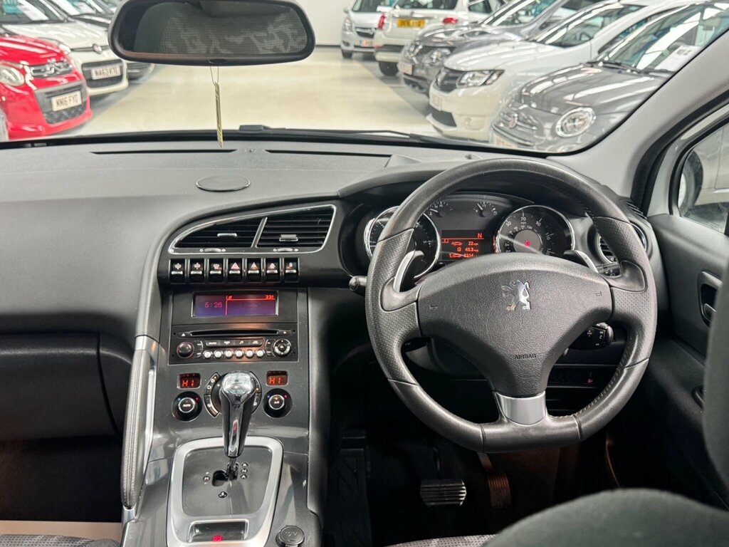 Peugeot 3008 Active Red #16