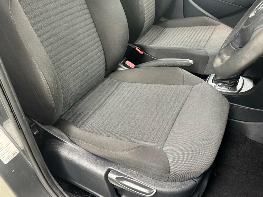 Volkswagen Polo Hatchback Black #26