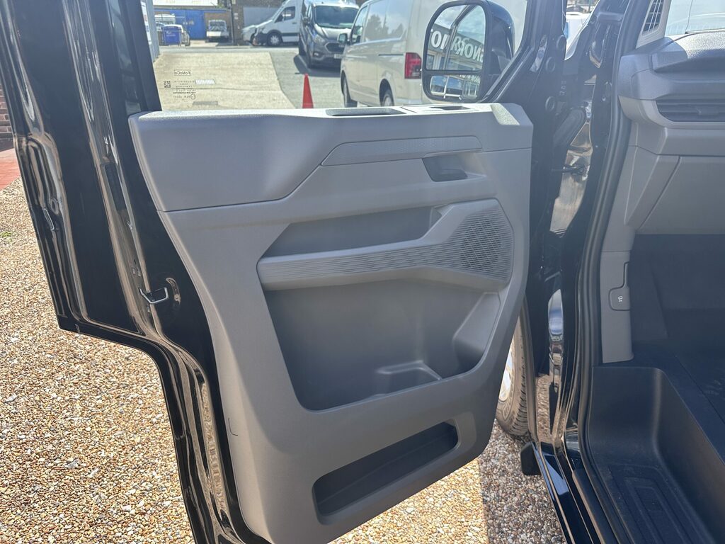 Volkswagen Transporter 2.0 Tdi 150 Commerce Plus Van 5 Plus Lwb #5