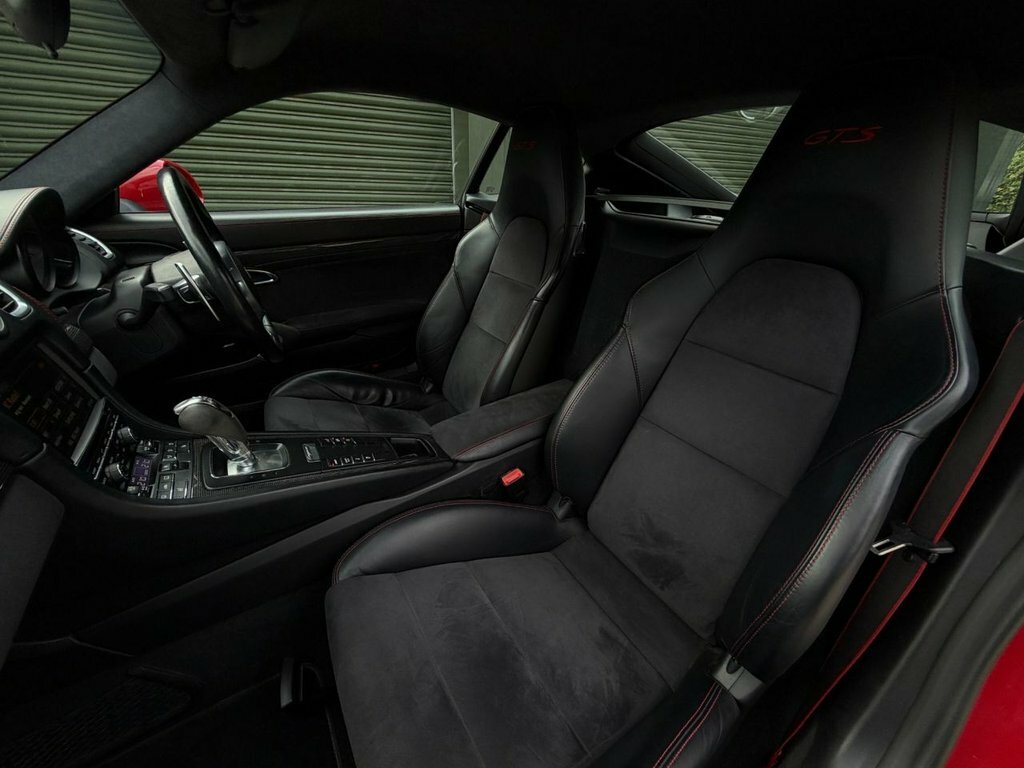 Porsche Cayman 3.4L 981 Gts Red
